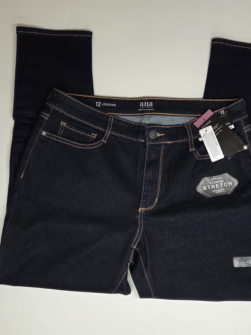 a.n.a Dark Wash Blue Jeggings with Snap Hem Accents - Picture 4 of 15